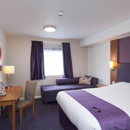 Premier Inn Birmingham City - Aston Екстериор снимка