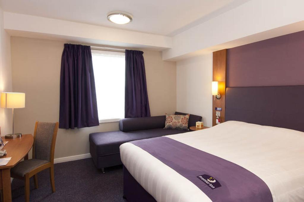 Premier Inn Birmingham City - Aston Екстериор снимка