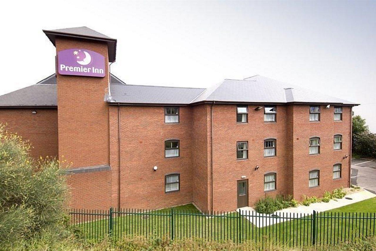 Premier Inn Birmingham City - Aston Екстериор снимка